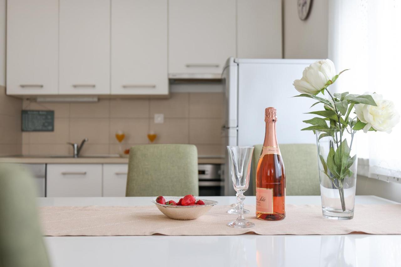 Cozy Niko - Private Parking And Balcony * Zadar