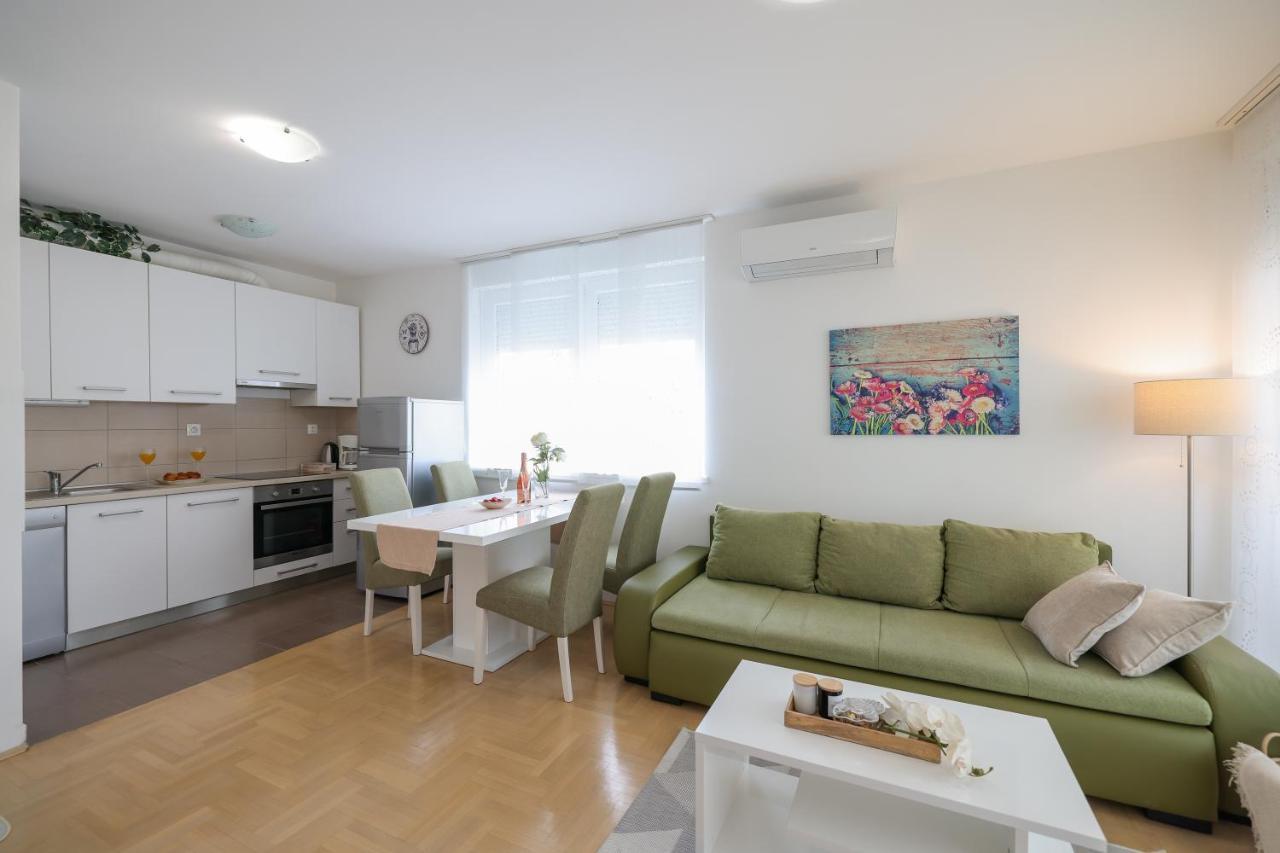 Cozy Niko - Private Parking And Balcony Apartment Zadar
