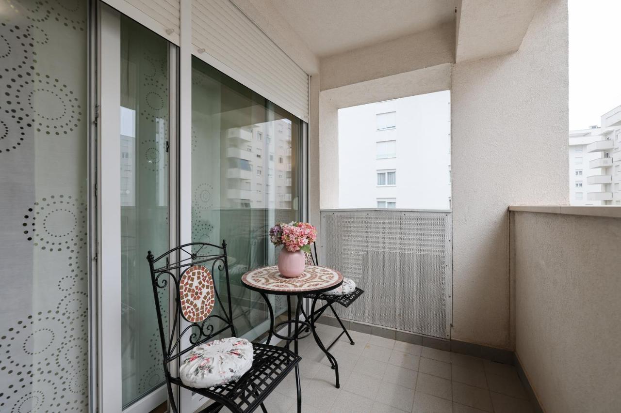 Apartment Cozy Niko - Private Parking And Balcony